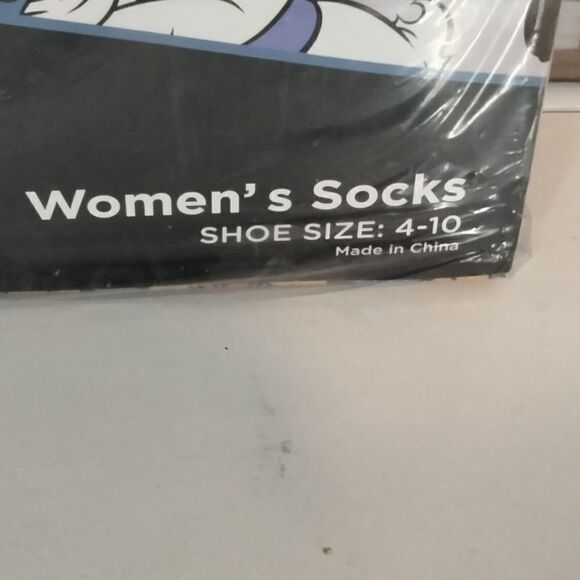 NWT: "Disney" woman's socks  - Picture 6 of 8